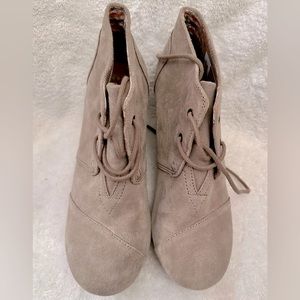New Toms wedge bootie